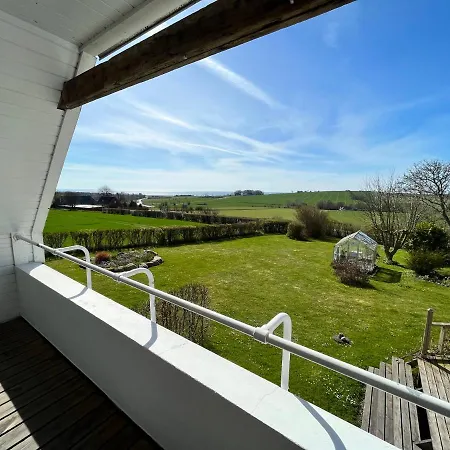 לינה וארוחת בוקר Ruhetgaard Bed & Kitchen